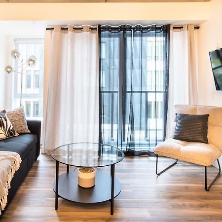 Condo Chic, Centre-Ville Piscine, Terrasse, Gym 퀘벡 외부 사진