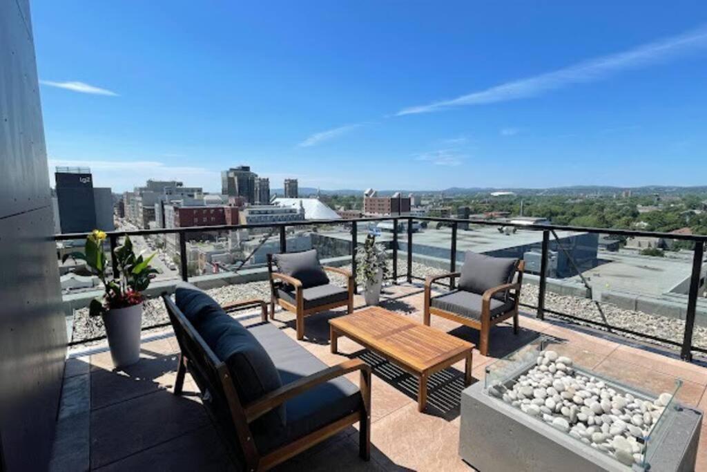 Condo Chic, Centre-Ville Piscine, Terrasse, Gym 퀘벡 외부 사진